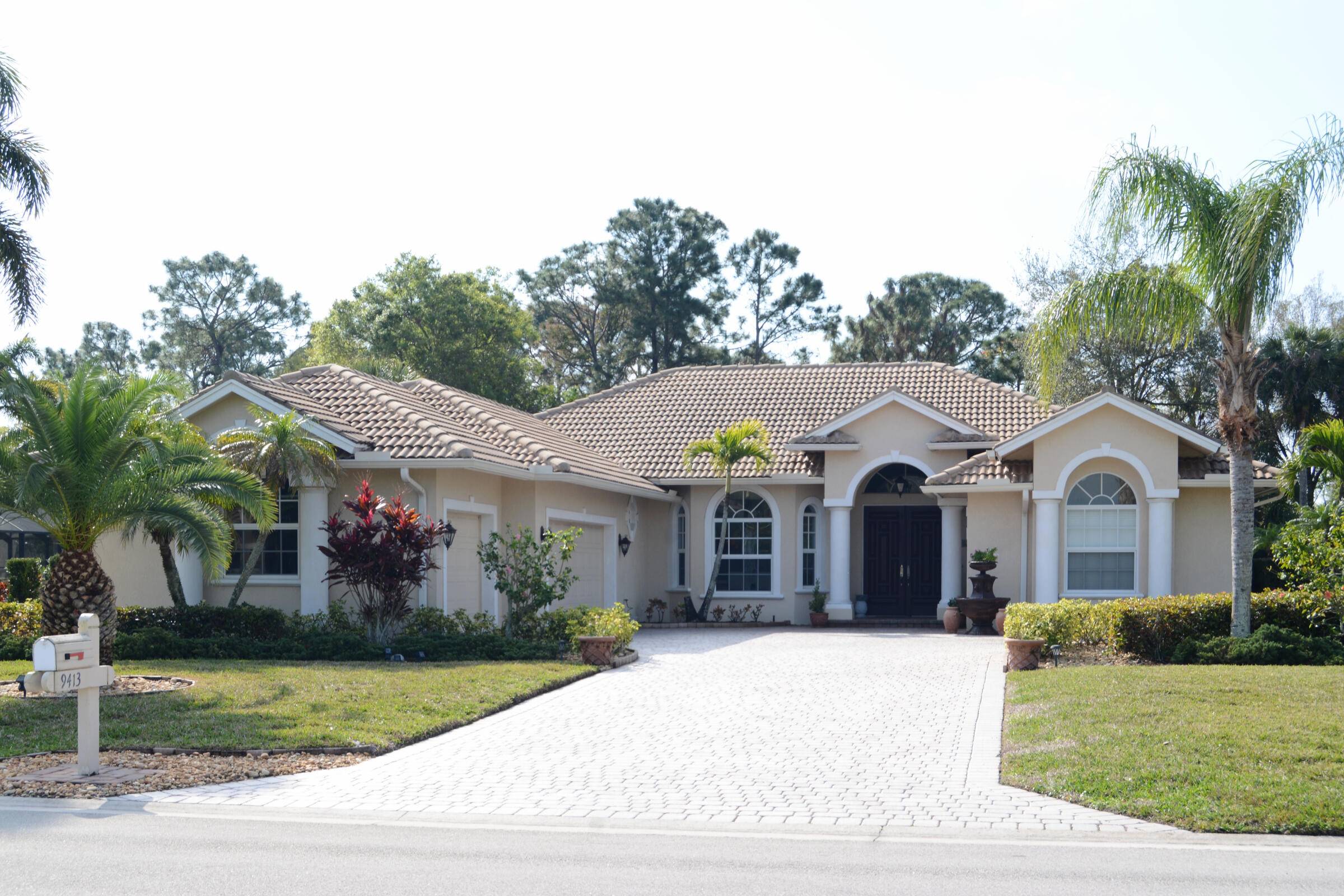 Stunning 3 3 3 pool home located on an estate lot.
