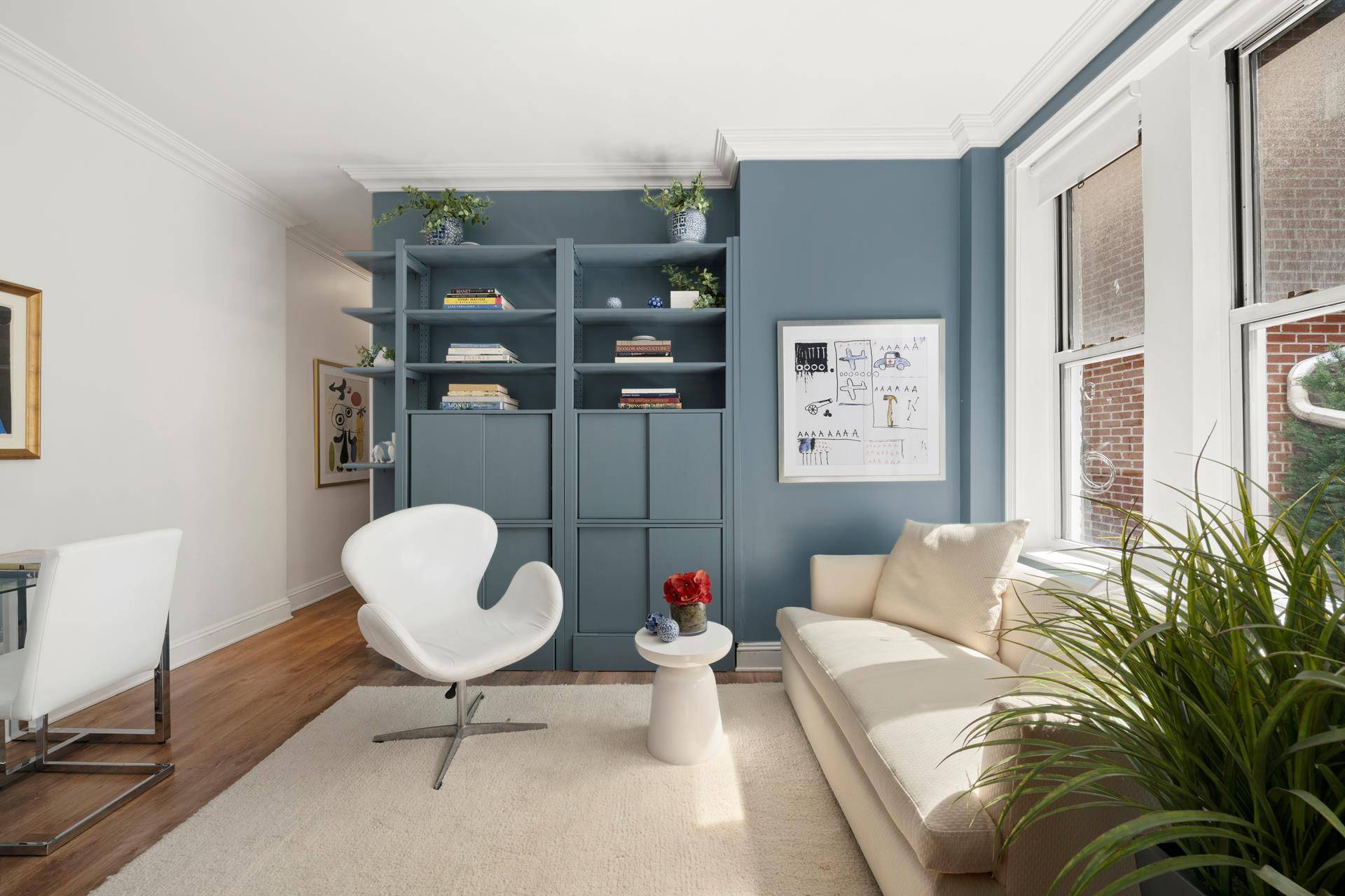 Located on a serene, tree lined street in the heart of Gramercy, this sun flooded 2 bedroom residence with low monthlies is located in an architecturally distinguished Beaux Arts cooperative ...