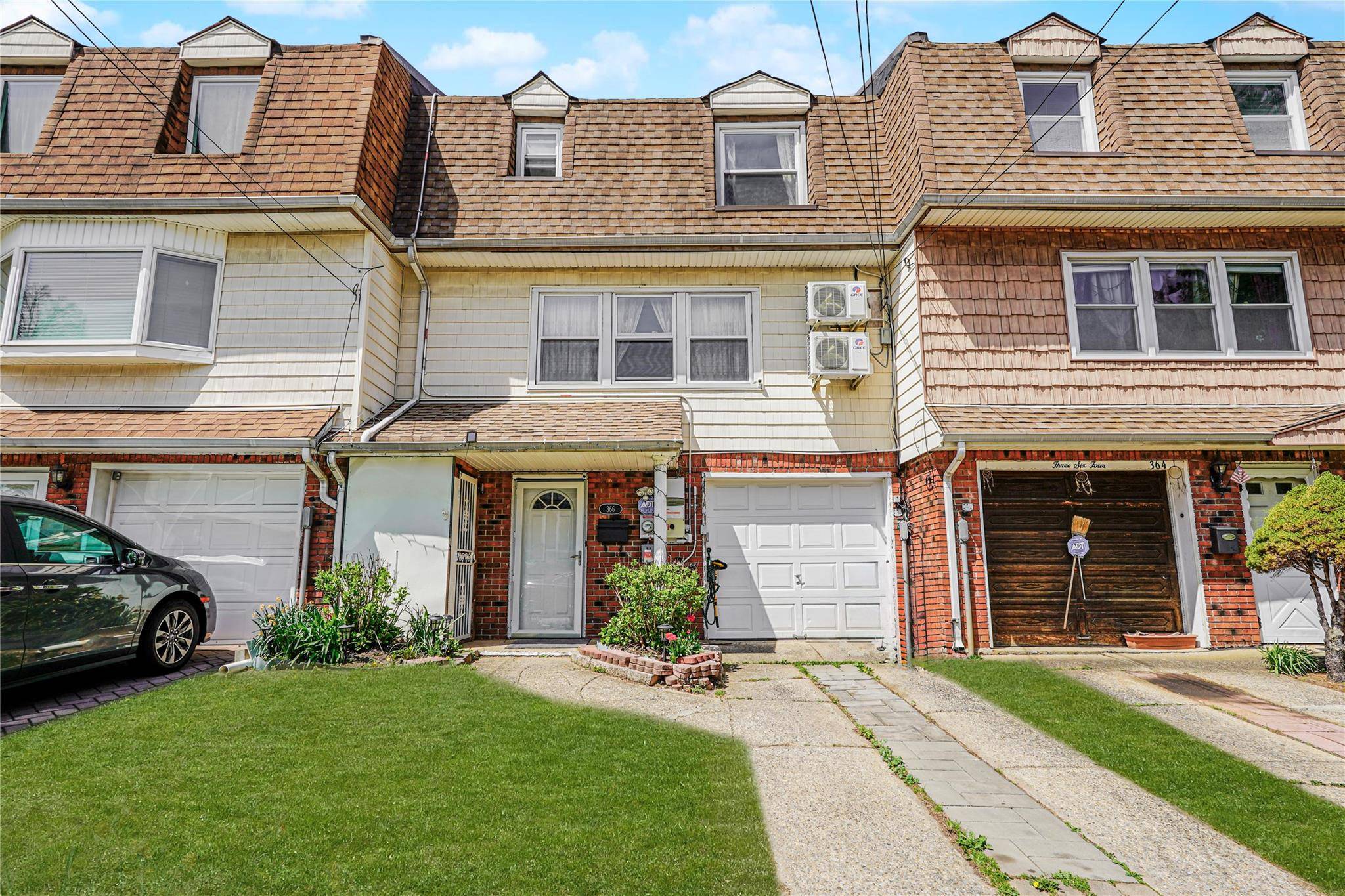 A beautifully maintained 3 bedroom, 2 bath townhome nestled on a quiet, tree lined street in the heart of Westerleigh.