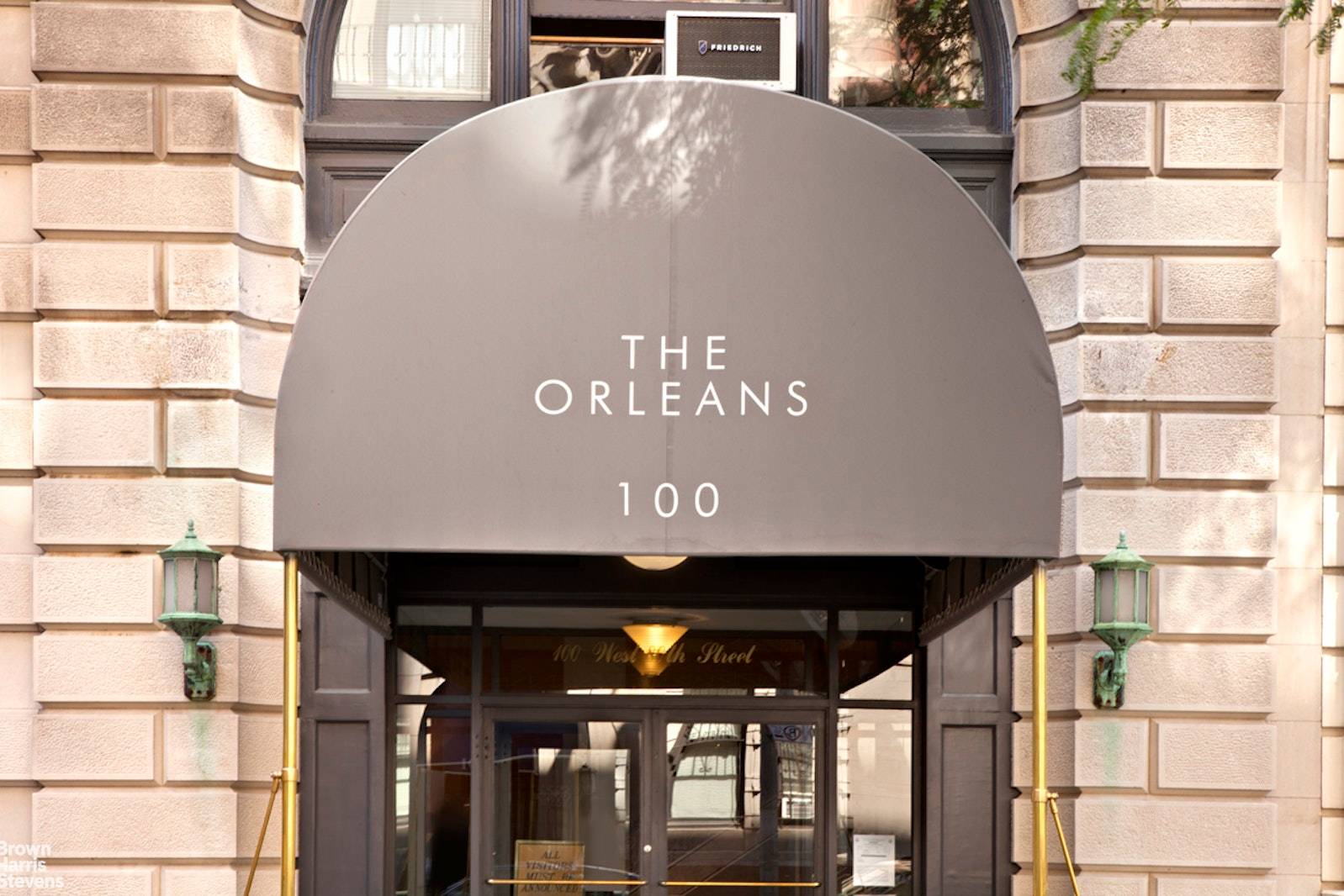 This half floor residence at the Orleans Condominium is a truly remarkable find.