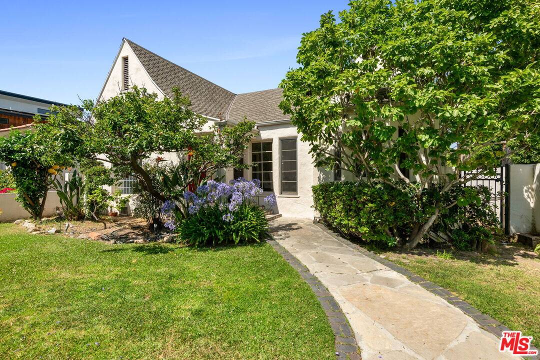 2054   Glendon Ave 3BR La