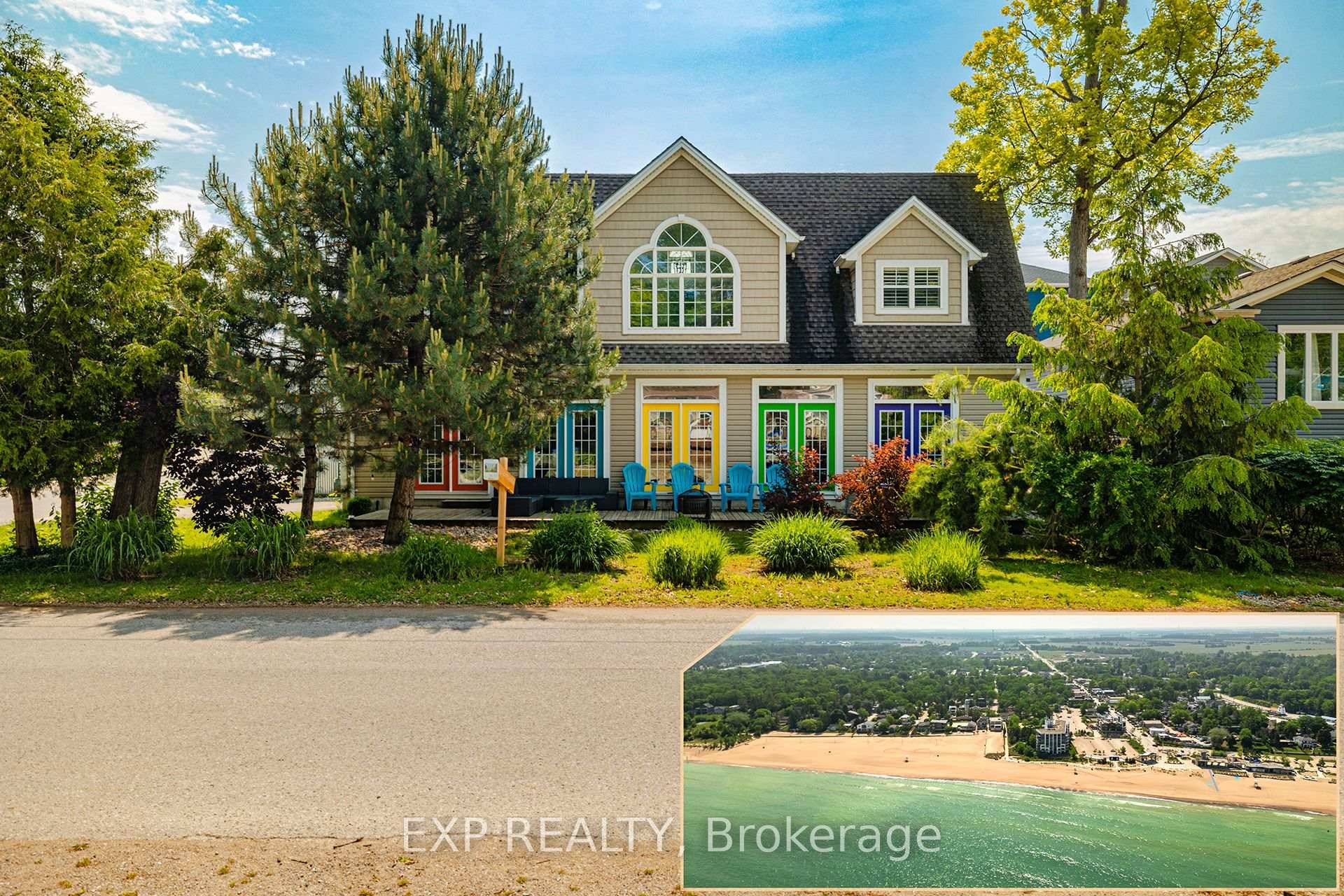 Stunning Cape Cod Style Cottage in Grand Bend Prime AirBnB Opportunity !
