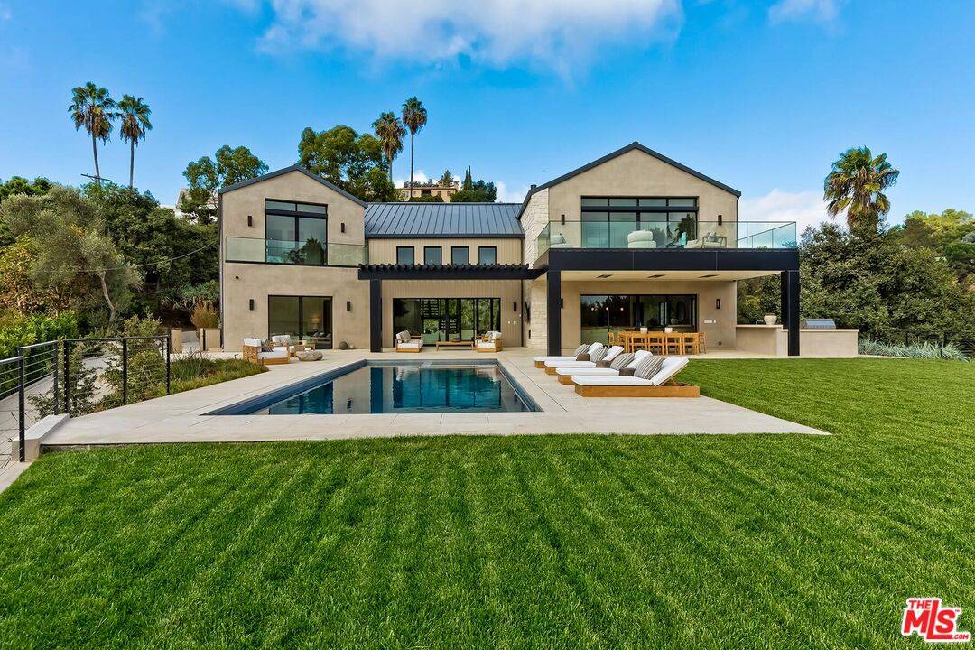 15427   Milldale Dr 6.0 Bel Air LA