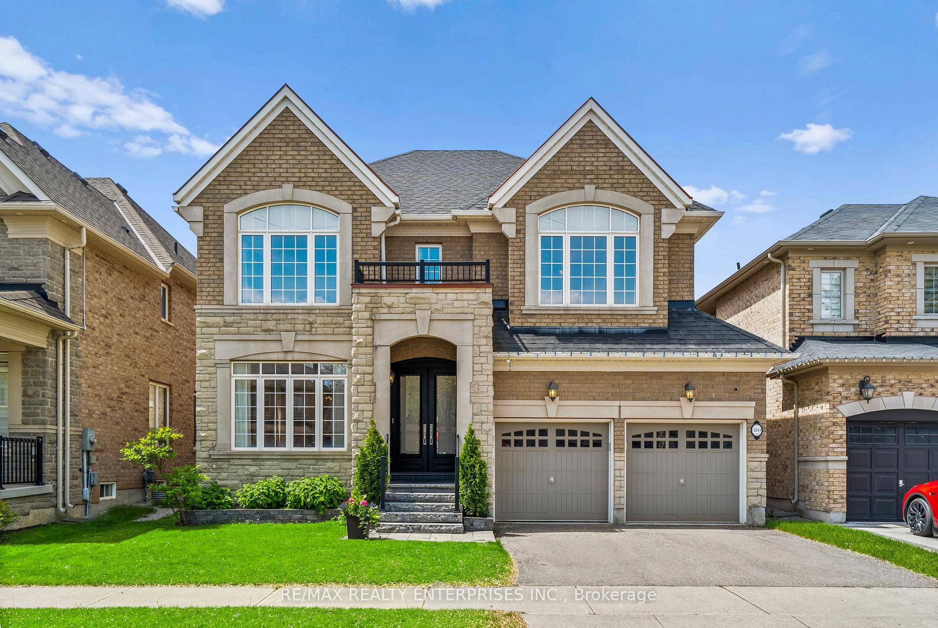 Welcome to 3243 Larry Crescent an elegant, executive detached residence that blends sophisticated, thoughtful design with everyday comfort in the sought after Glenorchy neighbourhood of Oakville.