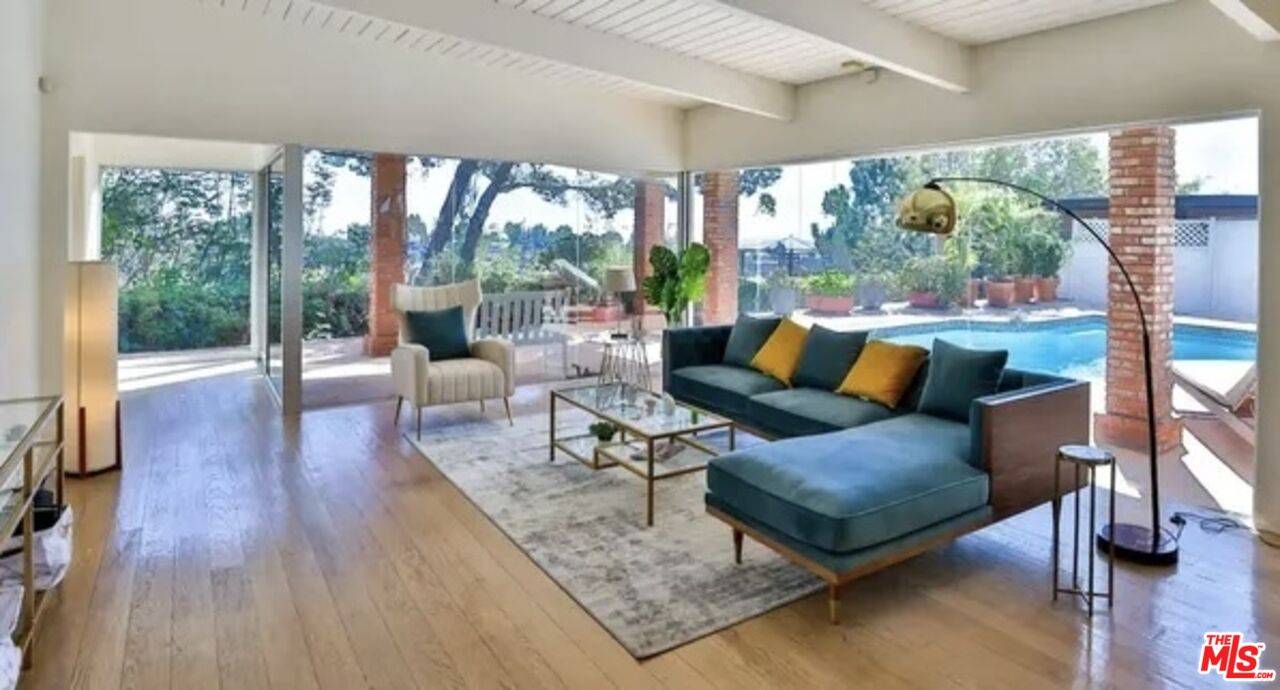 2042 Linda Flora Dr 3BR Bel Air La