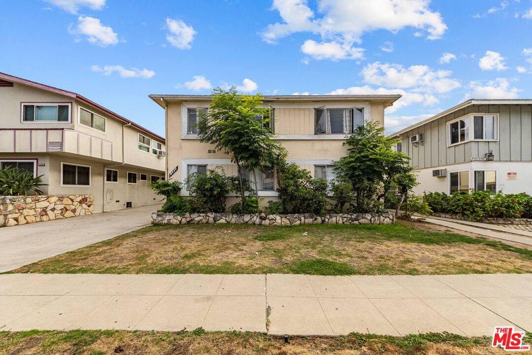 8536   Saturn St 7BR Beverlywood La