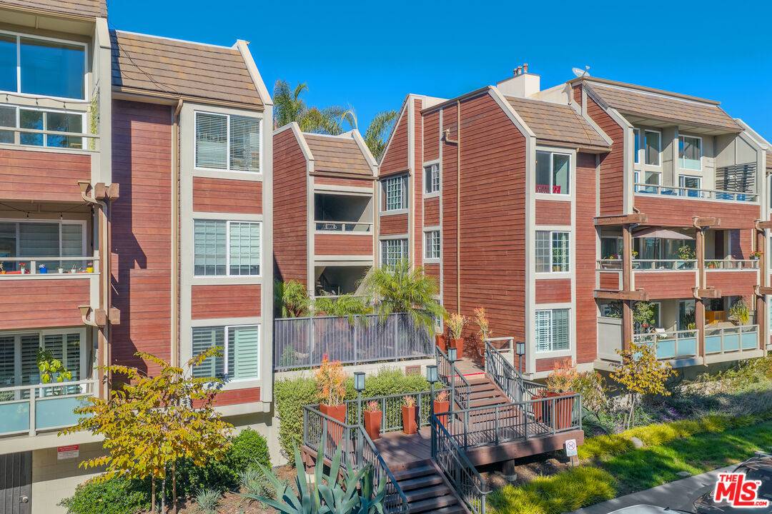 4350   Via Dolce 2BR Marina Del Rey La