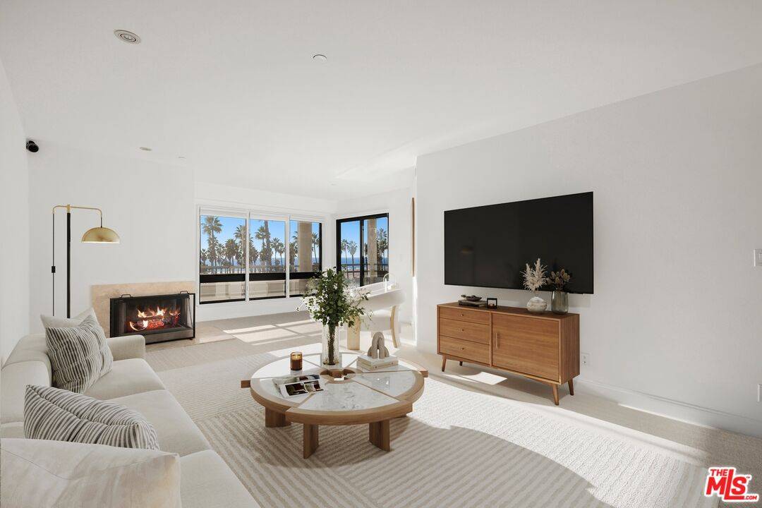 130 Ocean Park Blvd 1BR Santa Monica La