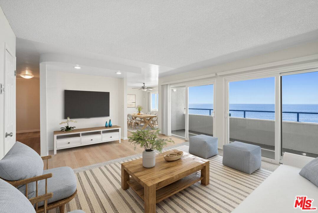 18004 Coastline Dr 2BR Malibu La