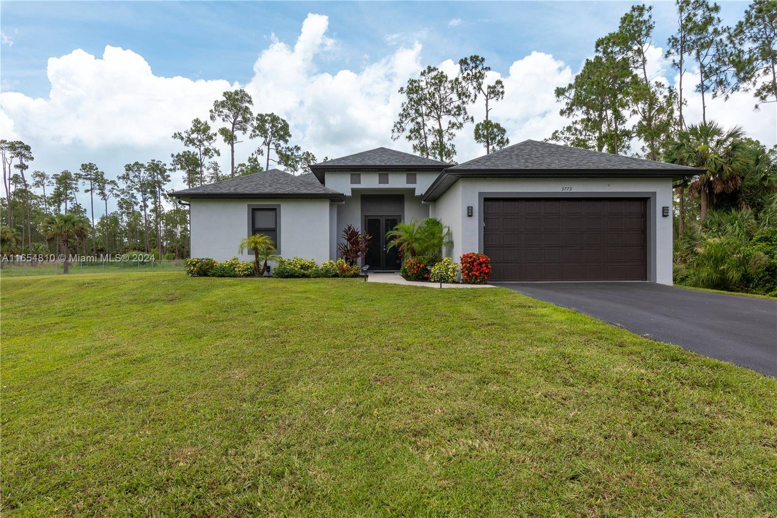 BEATIFUL HOME IN THE ESTATES OF NAPLES !