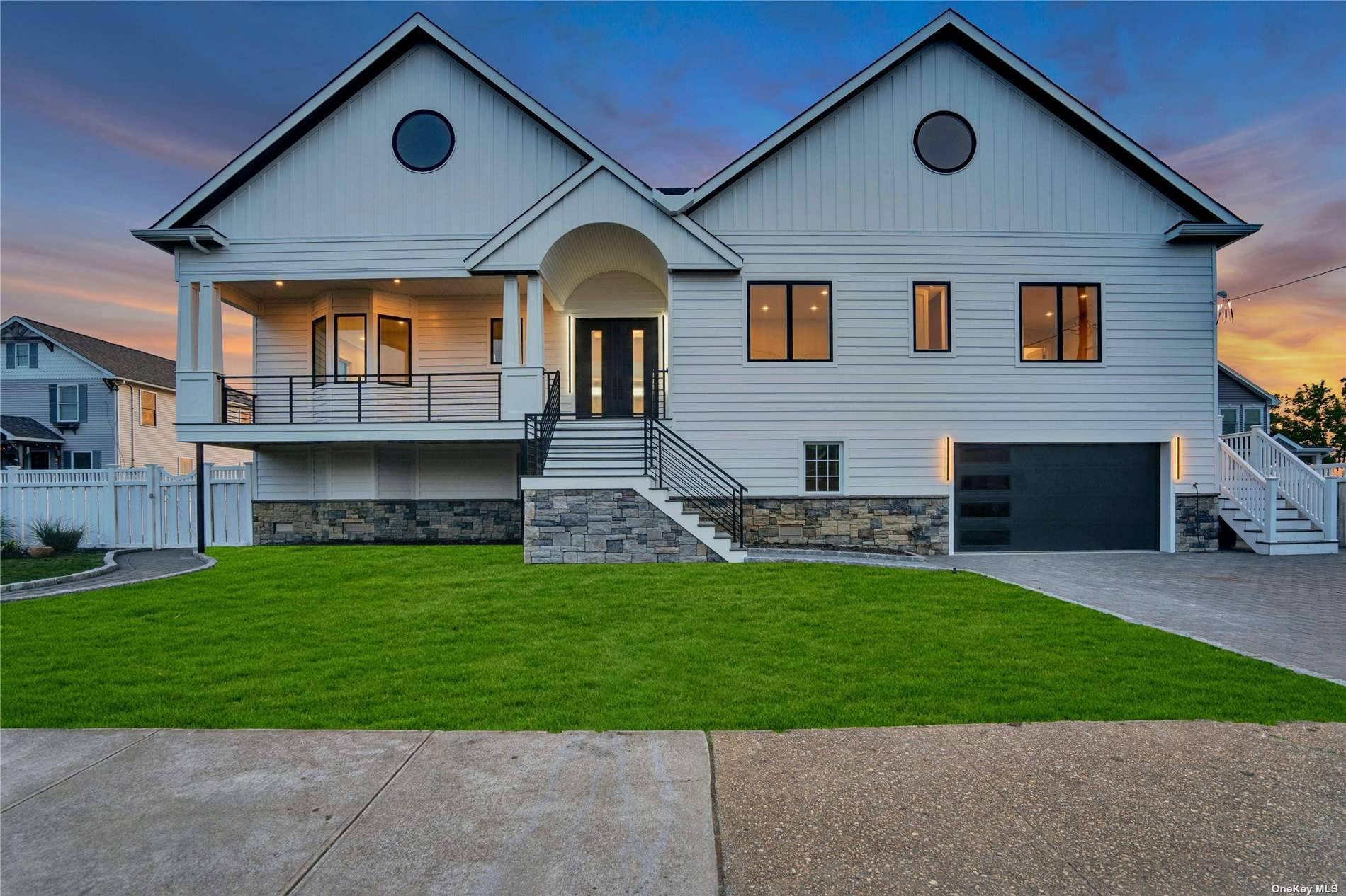 Freeport. Sitting on one of the largest waterfront lots in South Freeport, this brand new construction home offers impeccable design amp ; craftsmanship with western water views for the perfect ...
