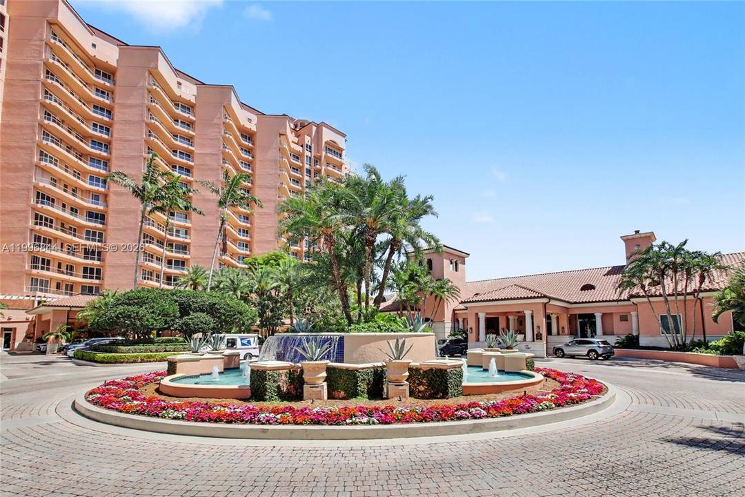 This exceptional corner residence at The Gables Club is located in the newest building and features an oversized terrace with desirable north and east exposures, filling the home with natural ...
