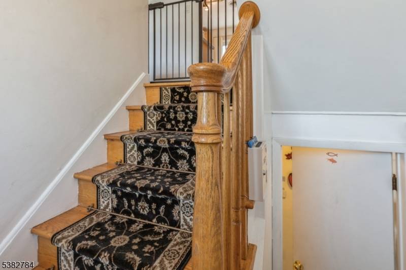 Welcome to this charming bi level single family house in the heart of Saddle Brook !