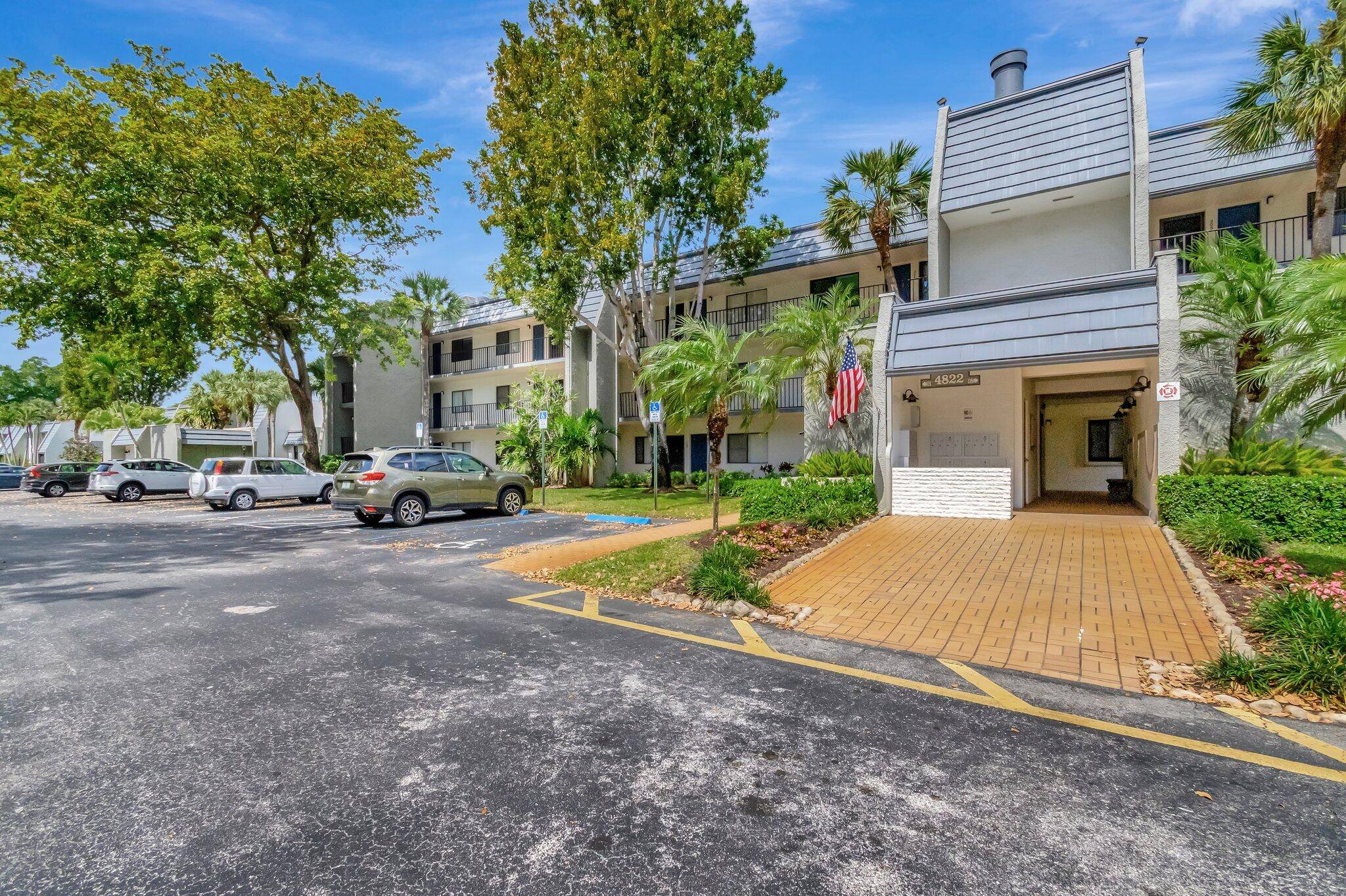 Enjoy a light, bright, and airy living space in this beautifully updated 2 bdroom, 2 bathroom home, perfect for a year winter retreat or year round residence.