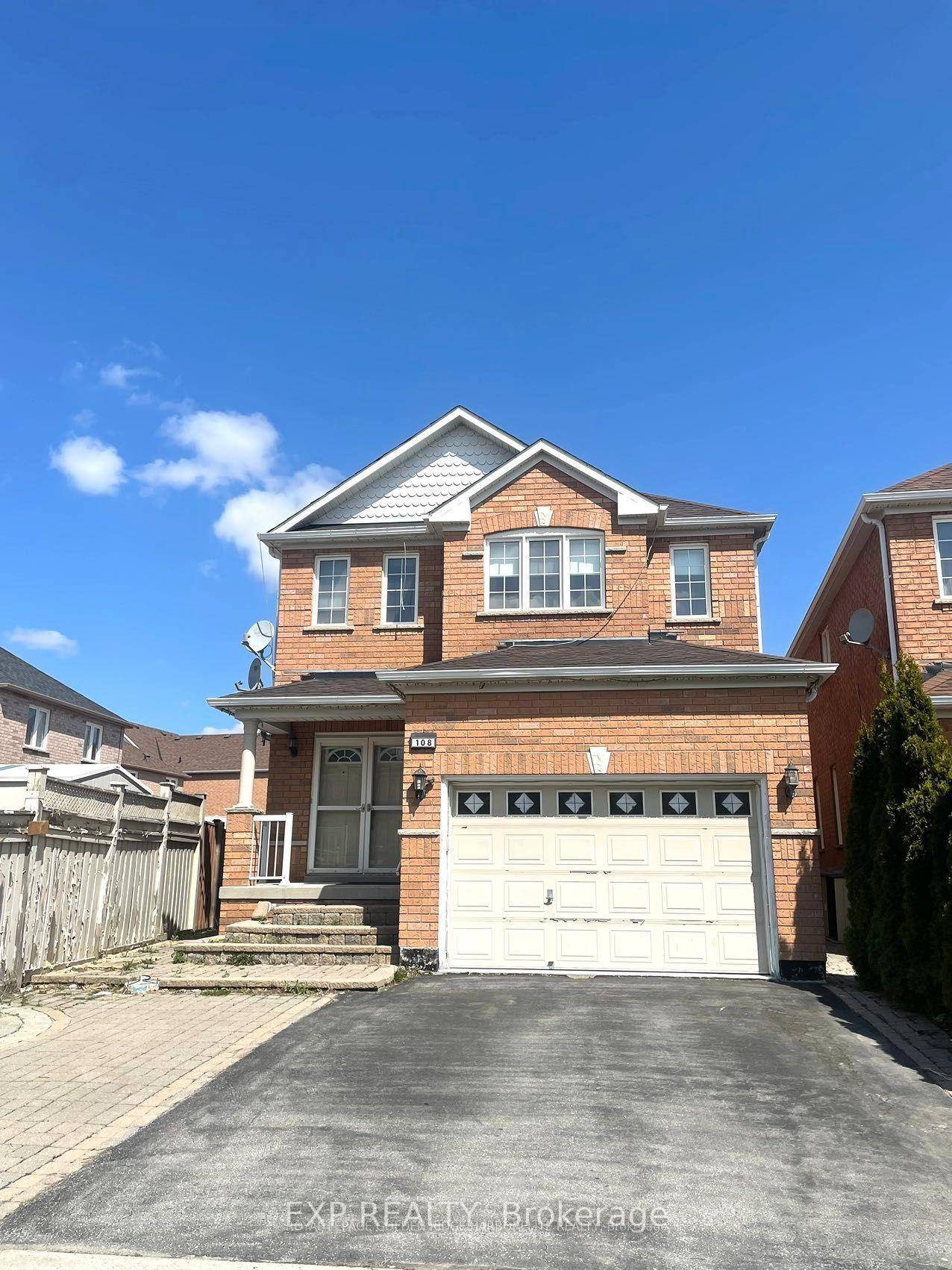 House For Lease In One Of Vaughan City's Most Desired Location !