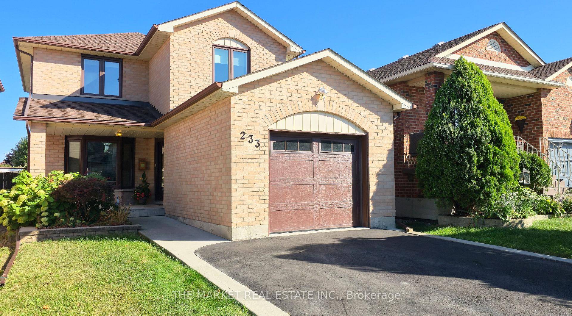 A stunning East Mountain home that's perfect for ; first time home buyers, young families, or empty nesters looking to downsize to a quiet neighbourhood.