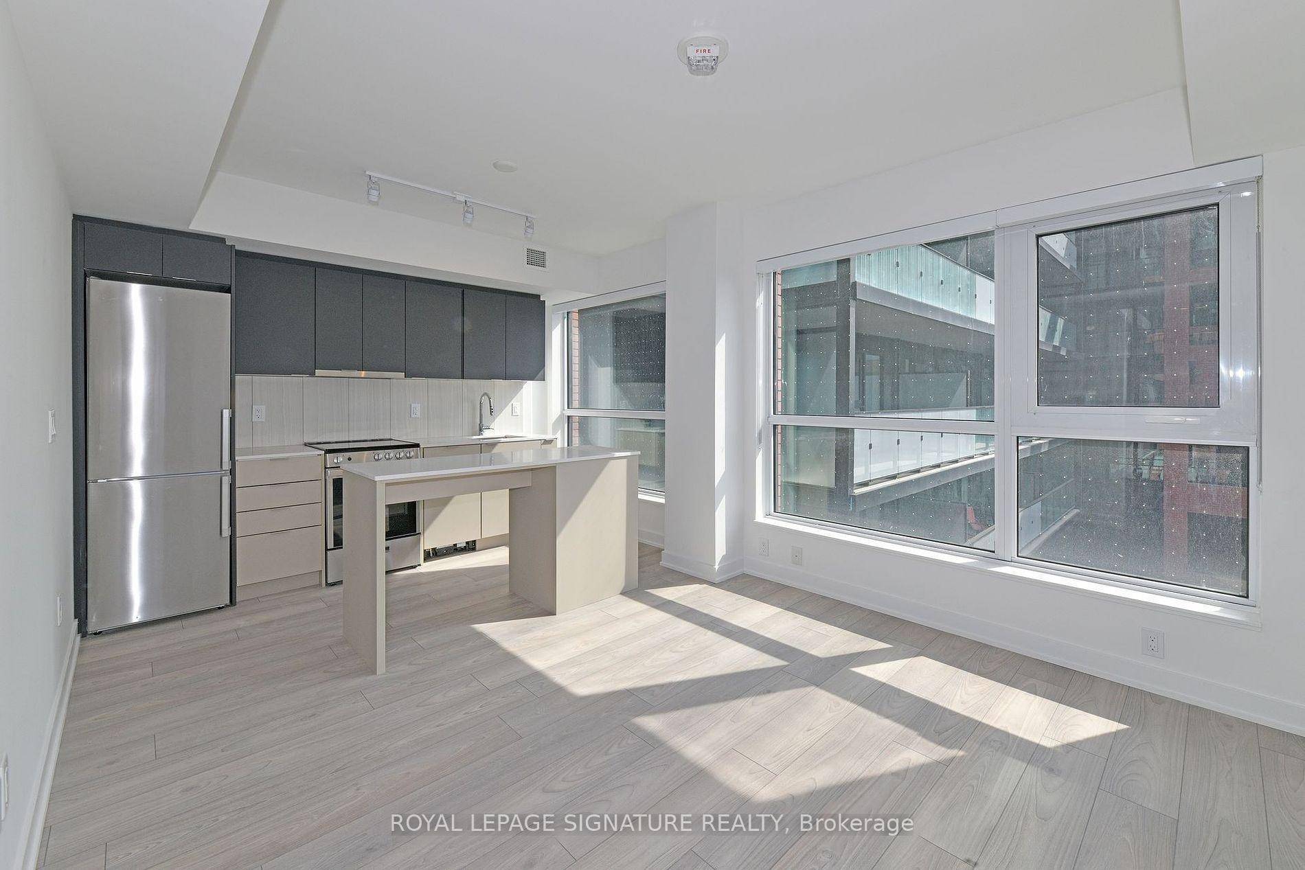 This extra bright and modern 1 bedroom, 1 bath suite of thoughtfully designed living space.