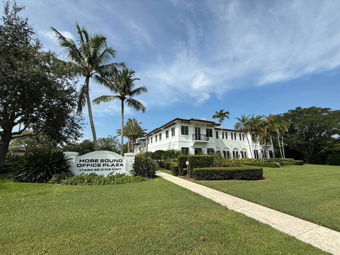 Three suites are currently available for lease within the Hobe Sound Office Plaza, a class B multi tenant office building featuring private restrooms, Covered parking upon request, depending on terms ...