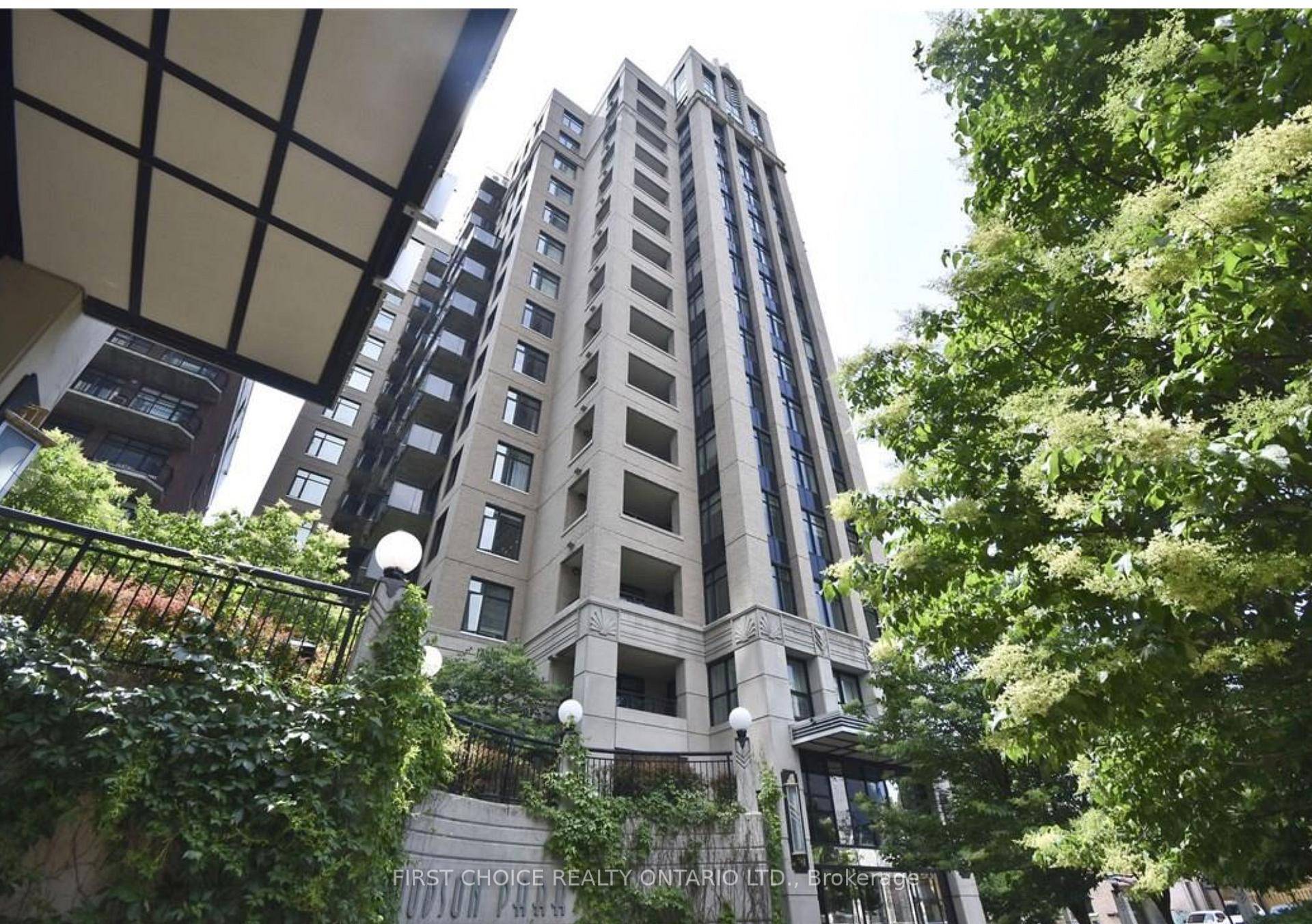 Amazing corner suite in one of the most desirable condos in Ottawa.