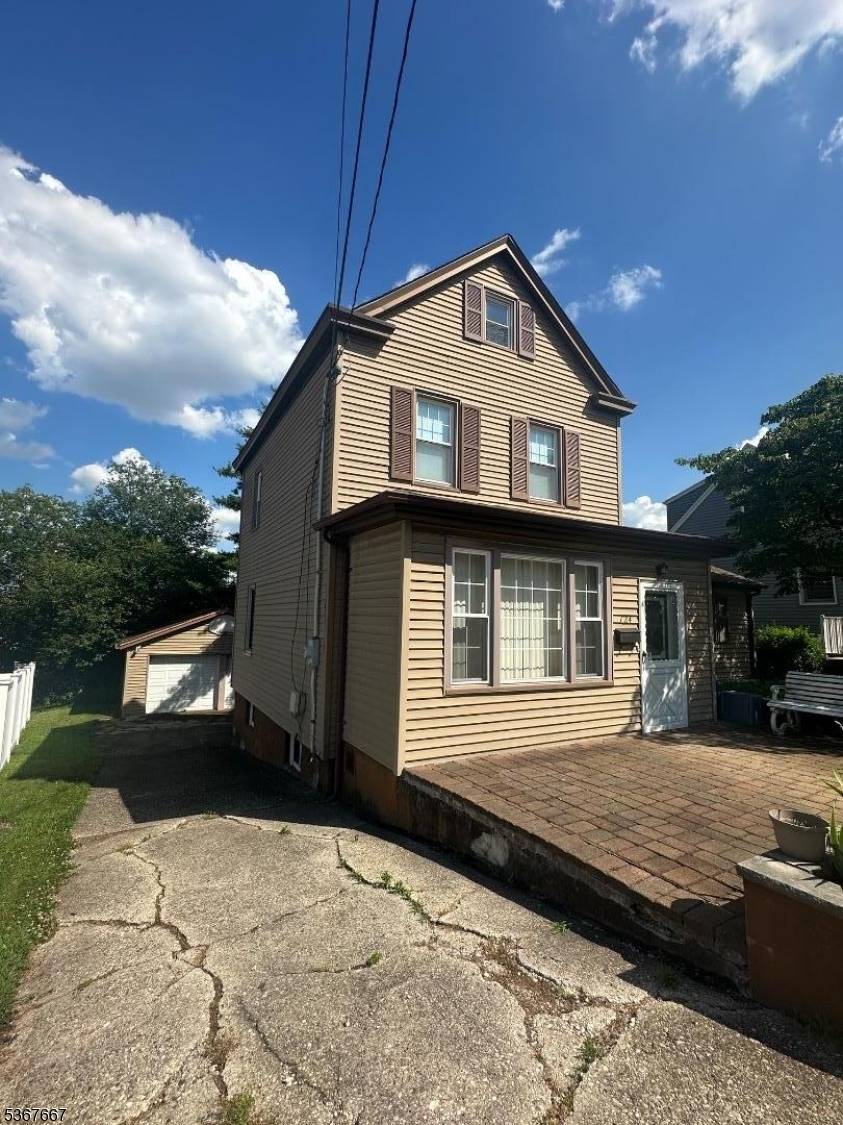 Investor Special ! ! ! 3 Bedrooms 2 Baths, 2 car garage located on a beautifully well maintained neighborhood.
