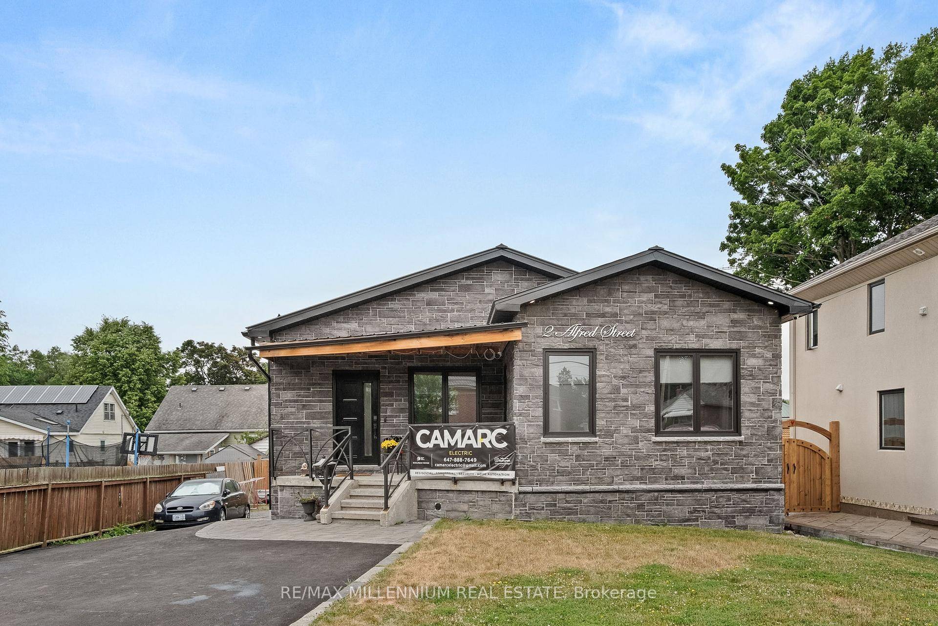Welcome to 2 Alfred Street, Port Hope Your Modern Duplex Opportunity !