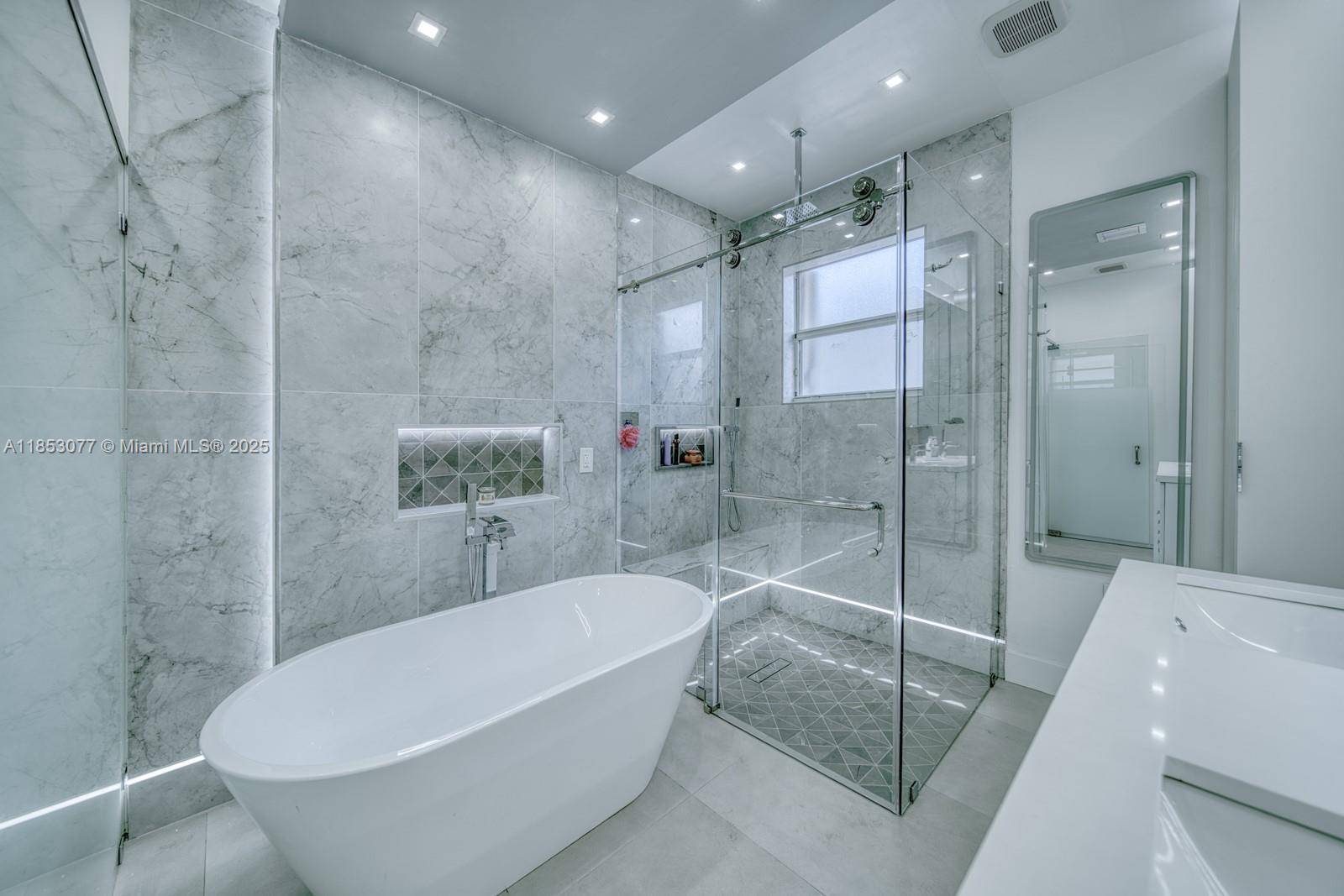Welcome to your dream home in Homestead, Florida !