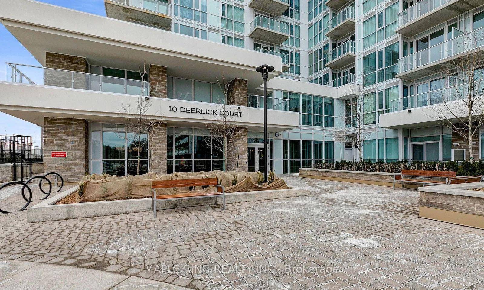 Welcome to Ravine Condo in the heart of Parkwood Donalda !