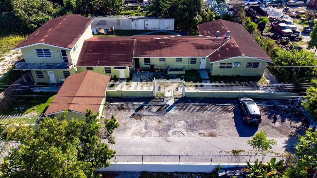 CARMICHAEL ROAD 8-PLEX Fourplex New-Providence