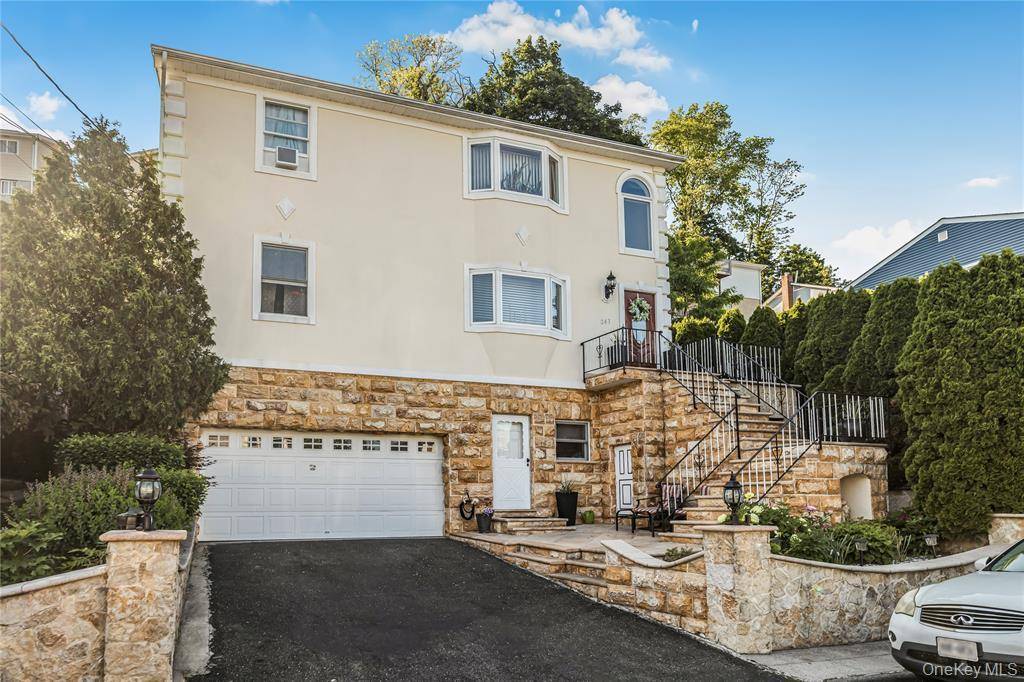 must see a spacious beautiful 3 bedrooms apartment on the first floor wrap up large balcony, parking laundry and all utilities included.