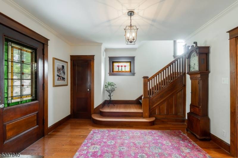 Surprising Lake Front Property !