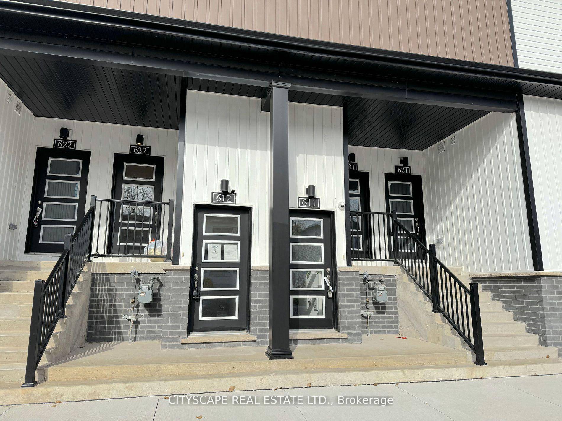 Modern Condo Living in the Heart of Niagara Falls Welcome to Clifton Modern Towns, where urban living meets comfort and convenience !