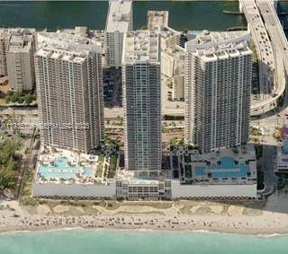 SPECTACULAR AND OVERSIZED 2 BEDROOM DEN AND 3 FULL BATHS UNIT AT THE LUXURIOUS BEACH CLUB IN HALLANDALE BEACH.