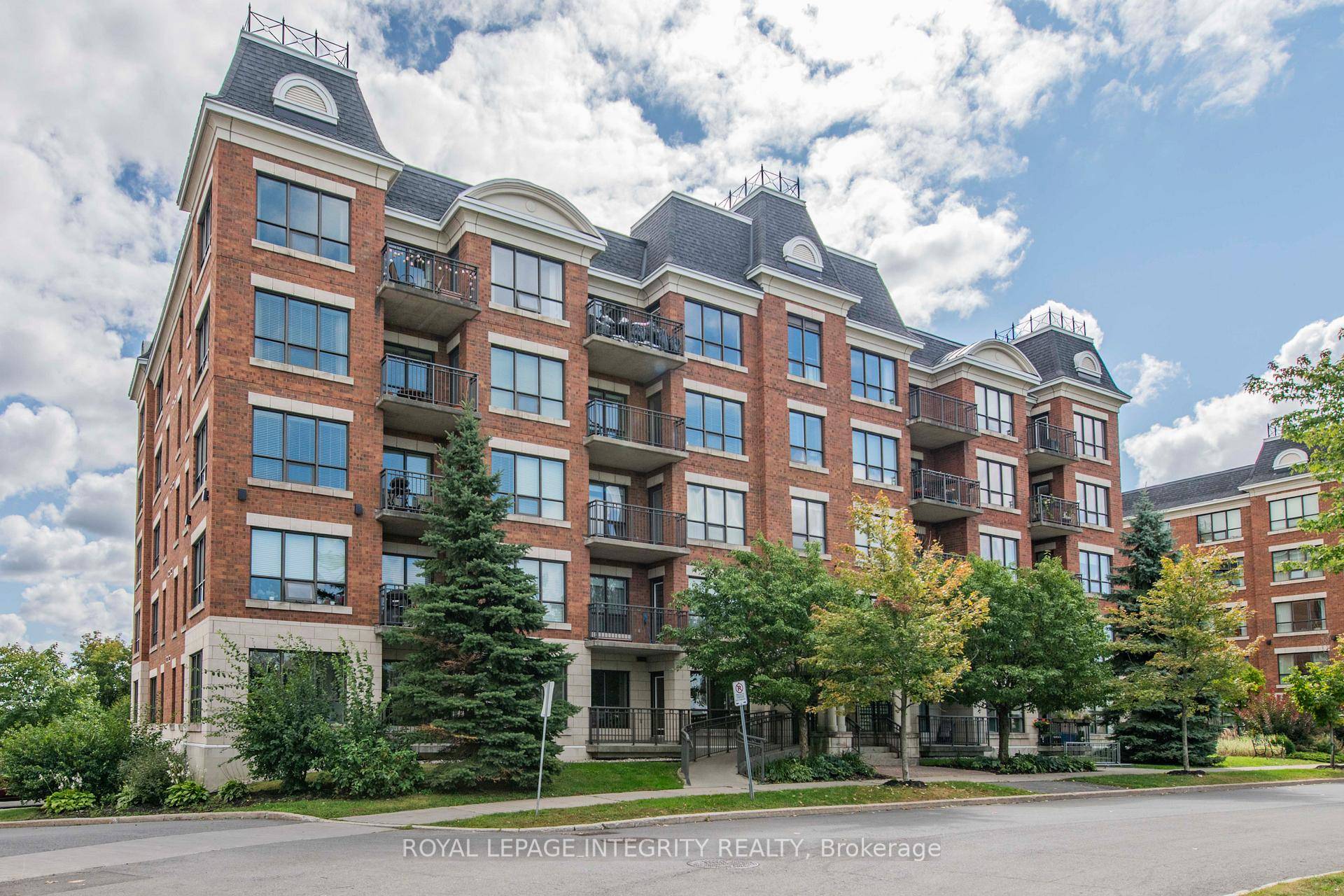 Experience the perfect blend of city living and serene green space at Place Des Gouverneurs, just a short walk from the Cyrville O Train Station.