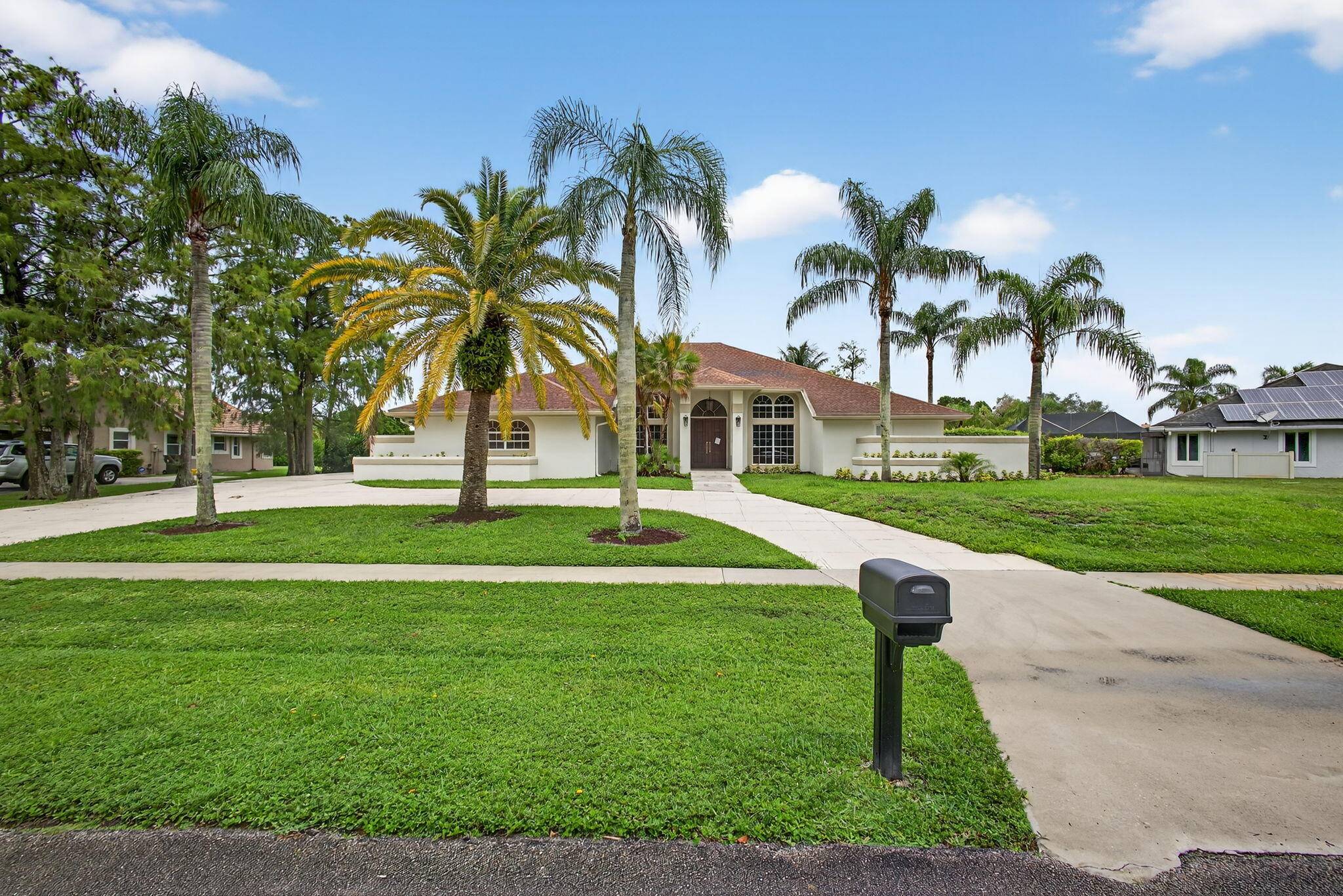 Tenant Occupied. Welcome to your dream home in the heart of beautiful Wellington home to A rated schools and an incredible lifestyle !