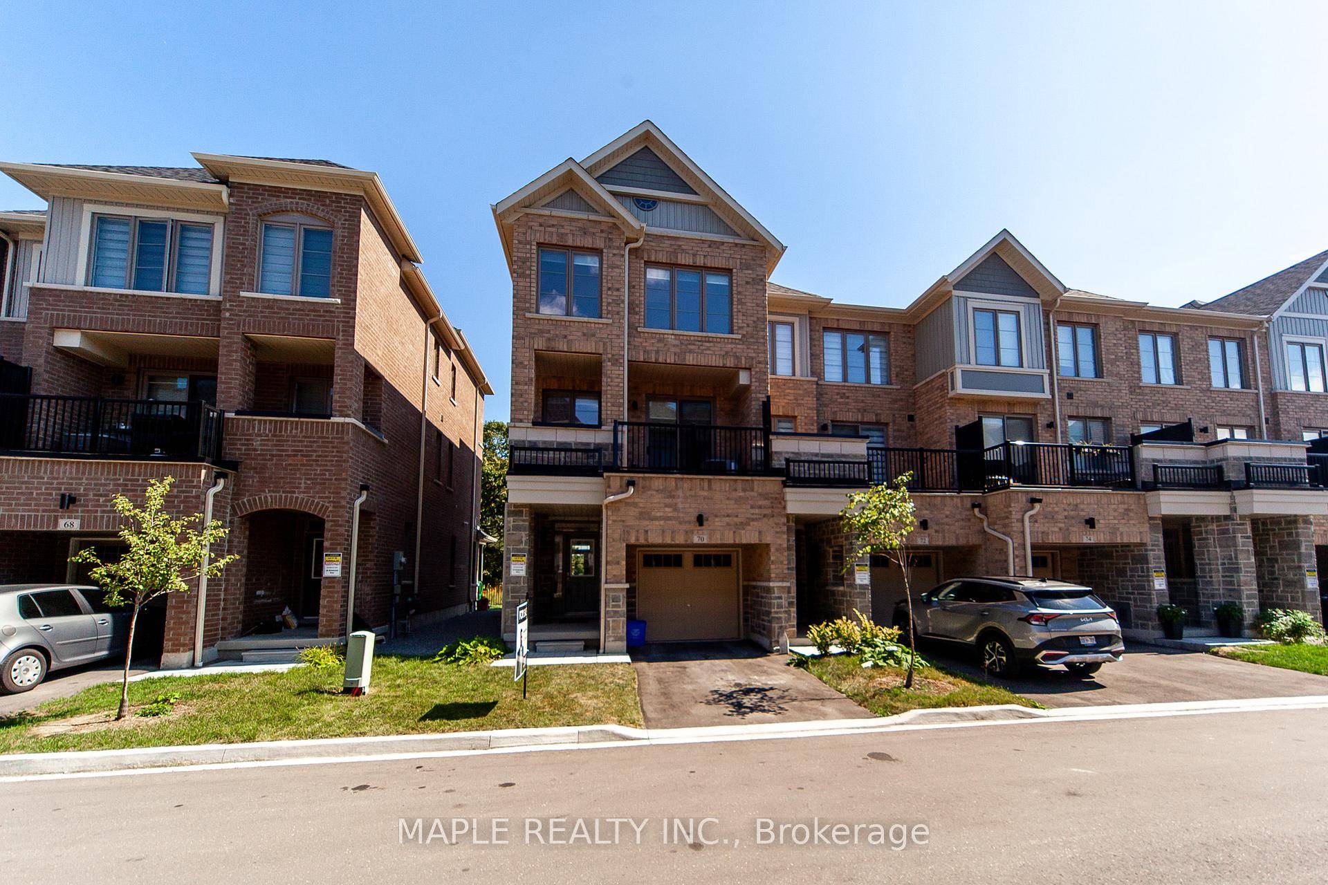 Live steps to Whitbys waterfront in coveted Waterside Villas !