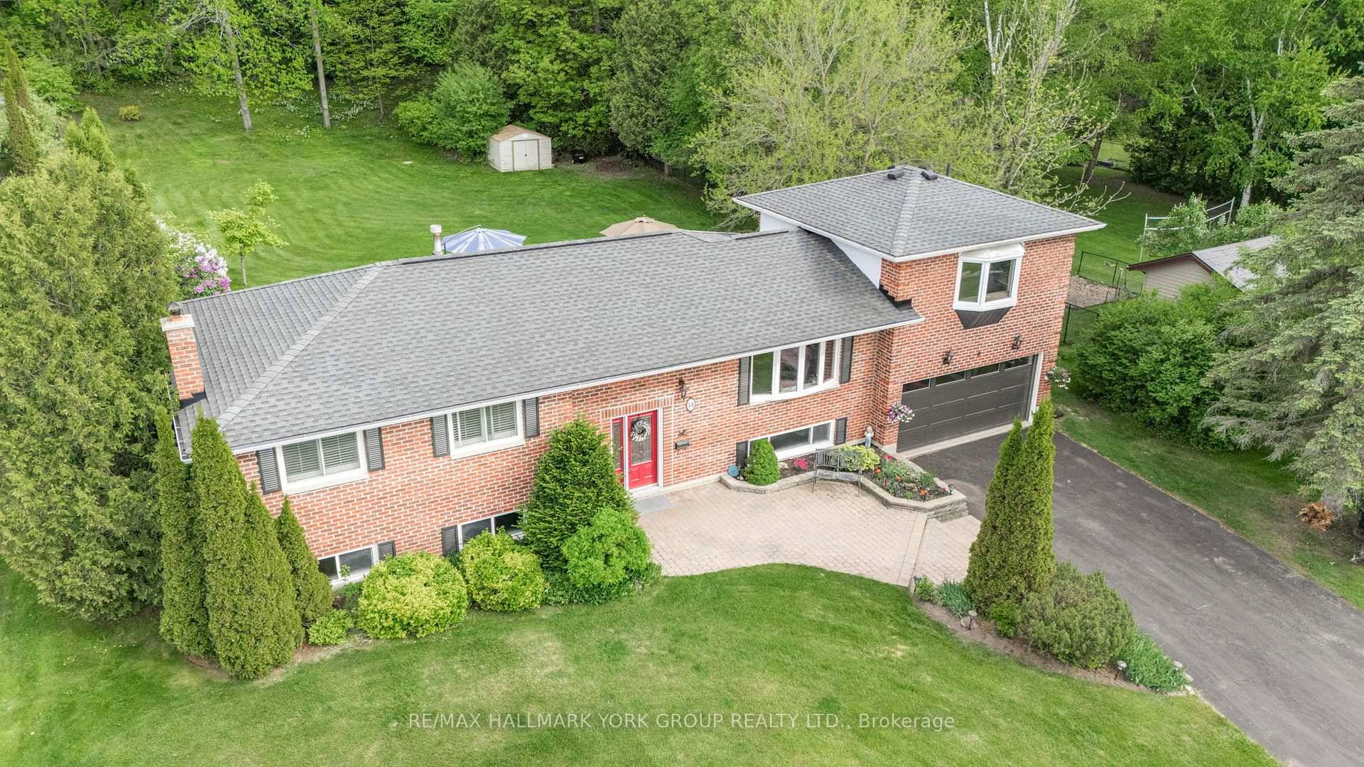 A stunning, raised bungalow residence on a tranquil cul de sac only minutes from all amenities but a feeling of being miles out in the country on your.