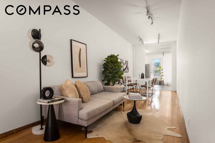 Spacious 1 Bedroom Apartment in Prime Williamsburg Location Welcome to this oversized 1 bedroom home nestled in a charming 6 unit building in the heart of Williamsburg.