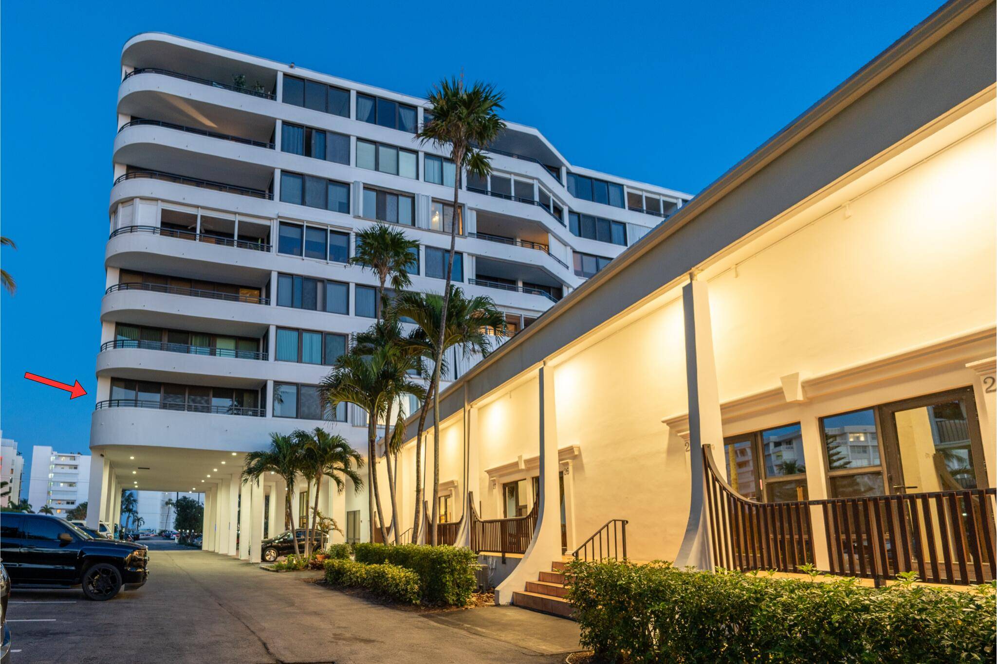 Stunning Corner Unit 2BR, 2BA Condo with Intracoastal Views Exceptional Location Near Beaches Shopping Just a short walk to your private beach access, as well as both Lantana and Lake ...
