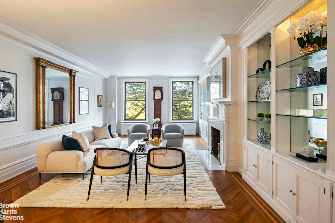 CENTRAL PARK AT YOUR DOORSTEP !