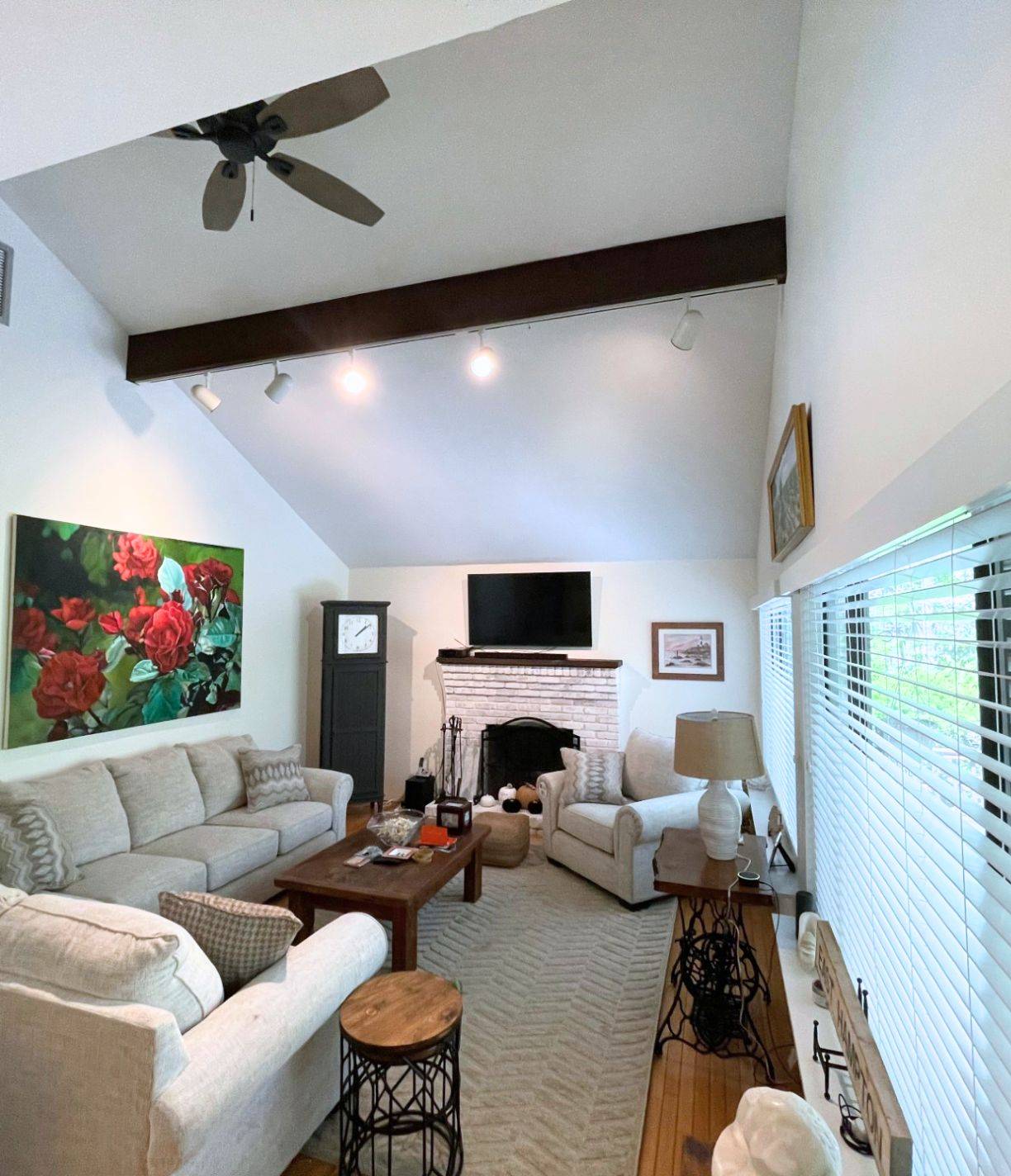 4 Bedroom, 3 Bath, Townhouse