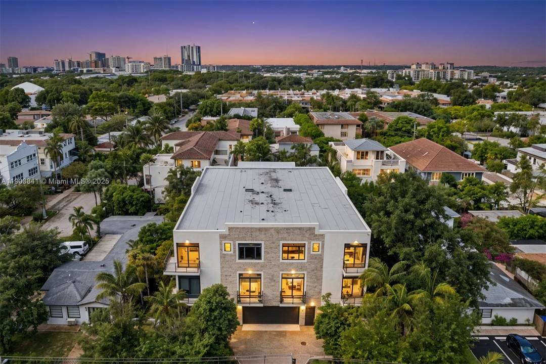 Private, gated townhome in prime Victoria Park location with access to top rated schools.