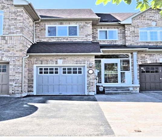 Lovely town home Located in high demand of Rouge Woods Community, Richmond Hill with 3 parking spaces for useful.