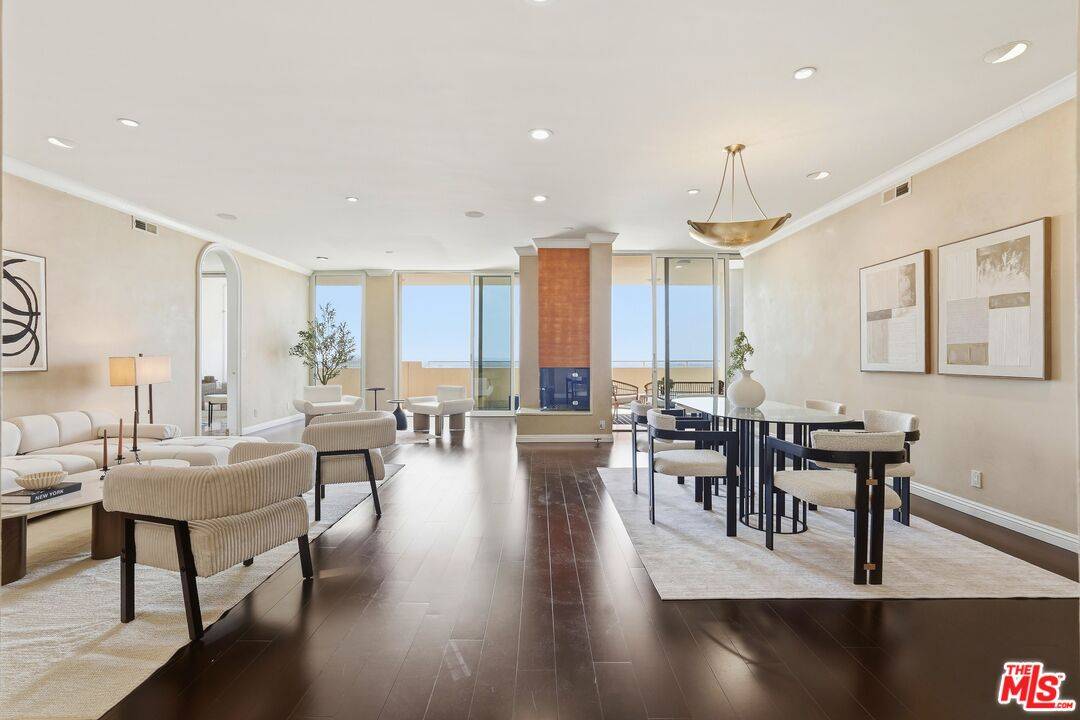 1333  S Beverly Glen Blvd 2BR Westwood La