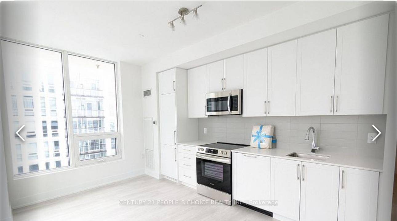 Stunning 2 Bed, 2 Bath Corner Suite at The Branch Condos in Oakville !
