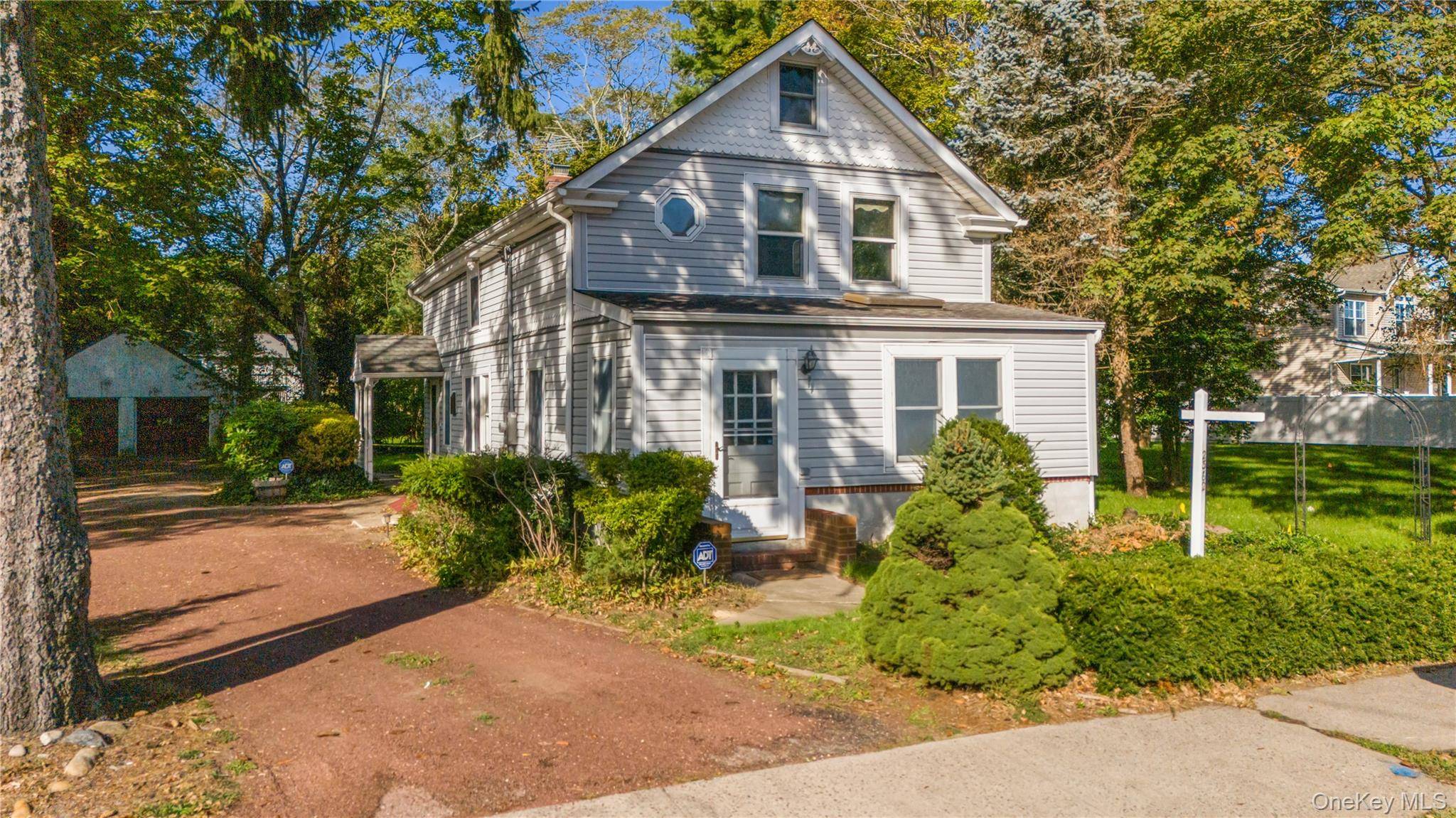 Steeped in local history, this charming 5 bedroom residence once an Inn and family farm dates back to 1850 and was originally part of a six acre estate.