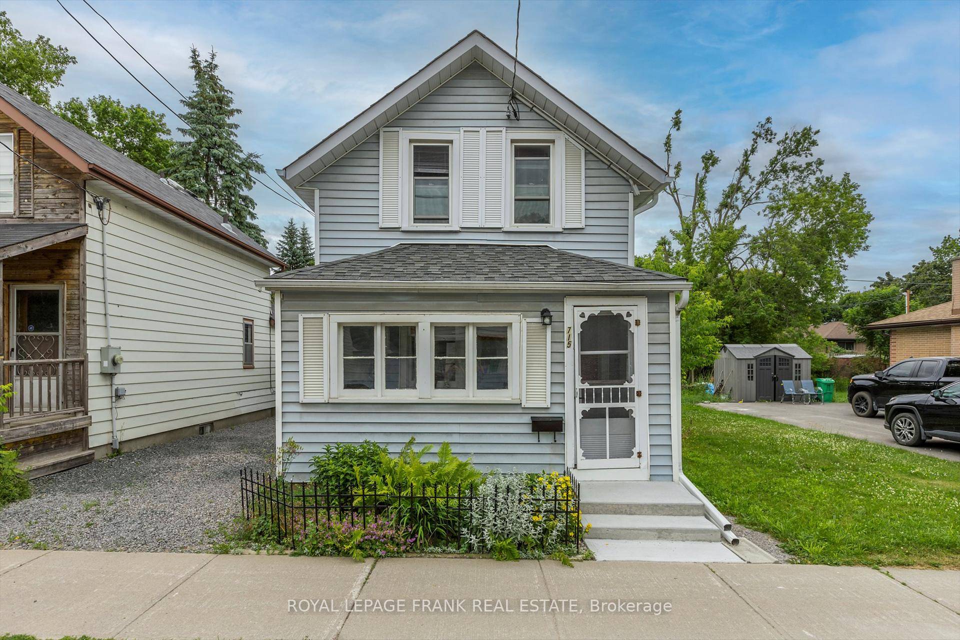 This charming 3 1 bedroom, 2 bathroom home is nestled in a quiet area just west of High Street.