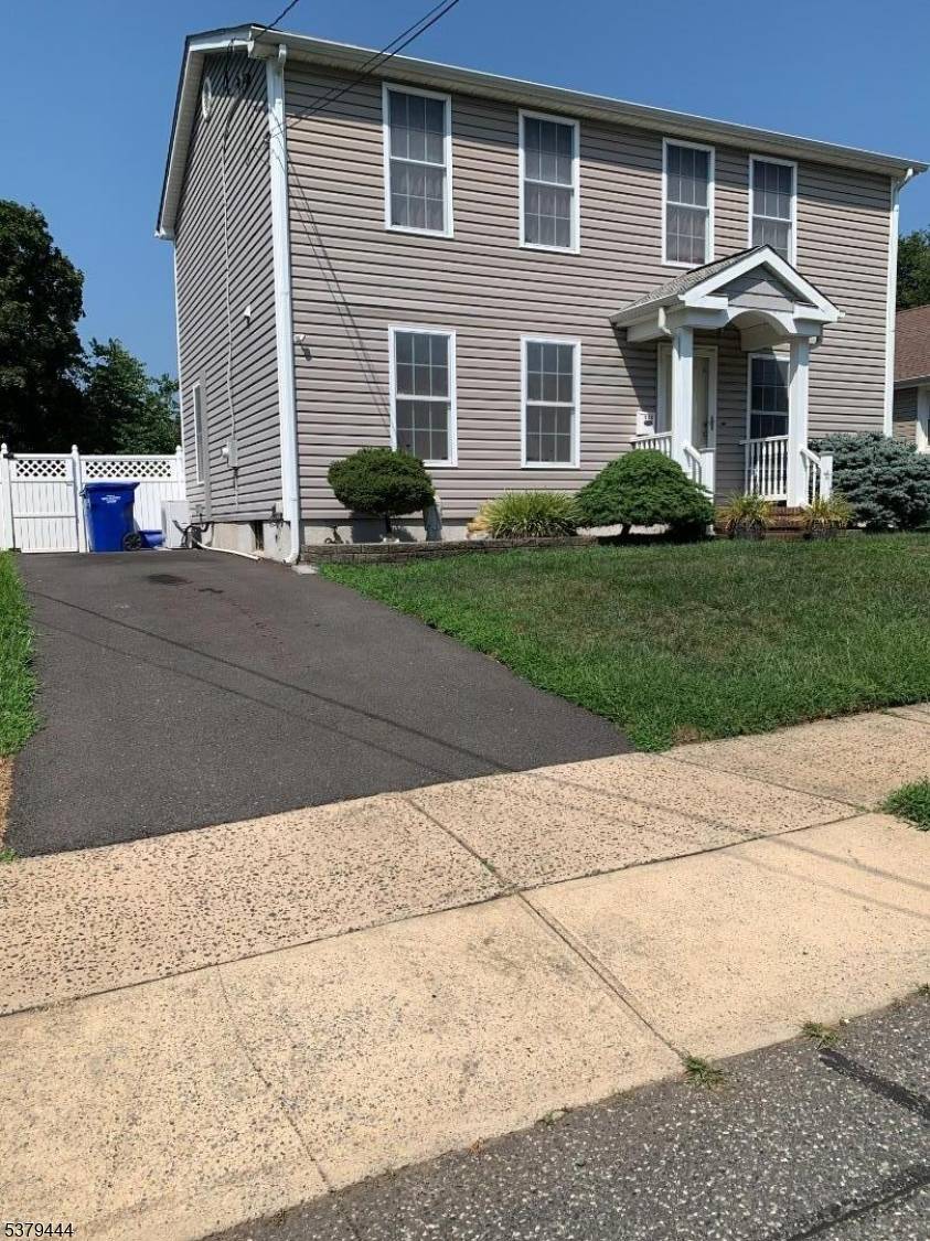 Beautifully maintained colonial w backyard oasis.