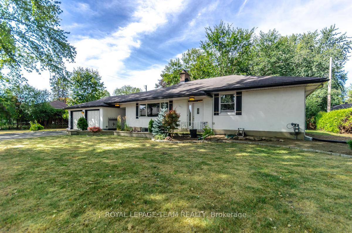 Welcome to this 3 bedroom, 3 bathroom bungalow available for rent in a sought after neighborhood.