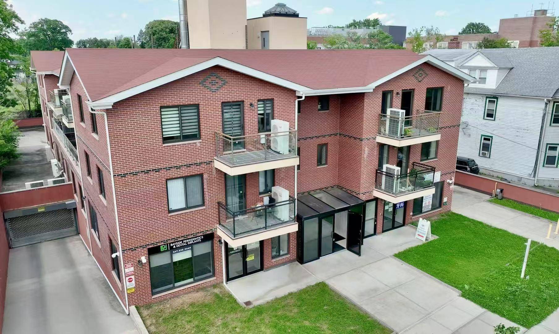 Southward facing 2 bedroom condo with parking in prime Bayside location !