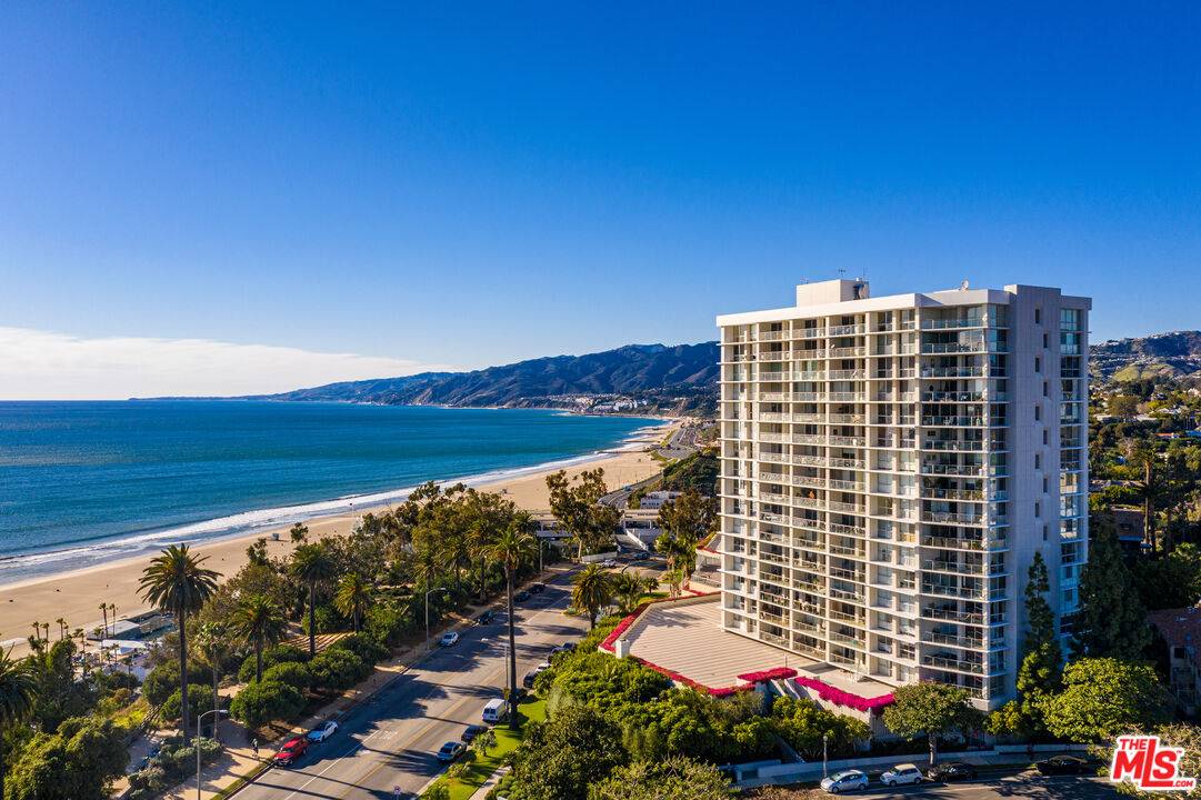 201 Ocean Ave 3BR Pacific Palisades La